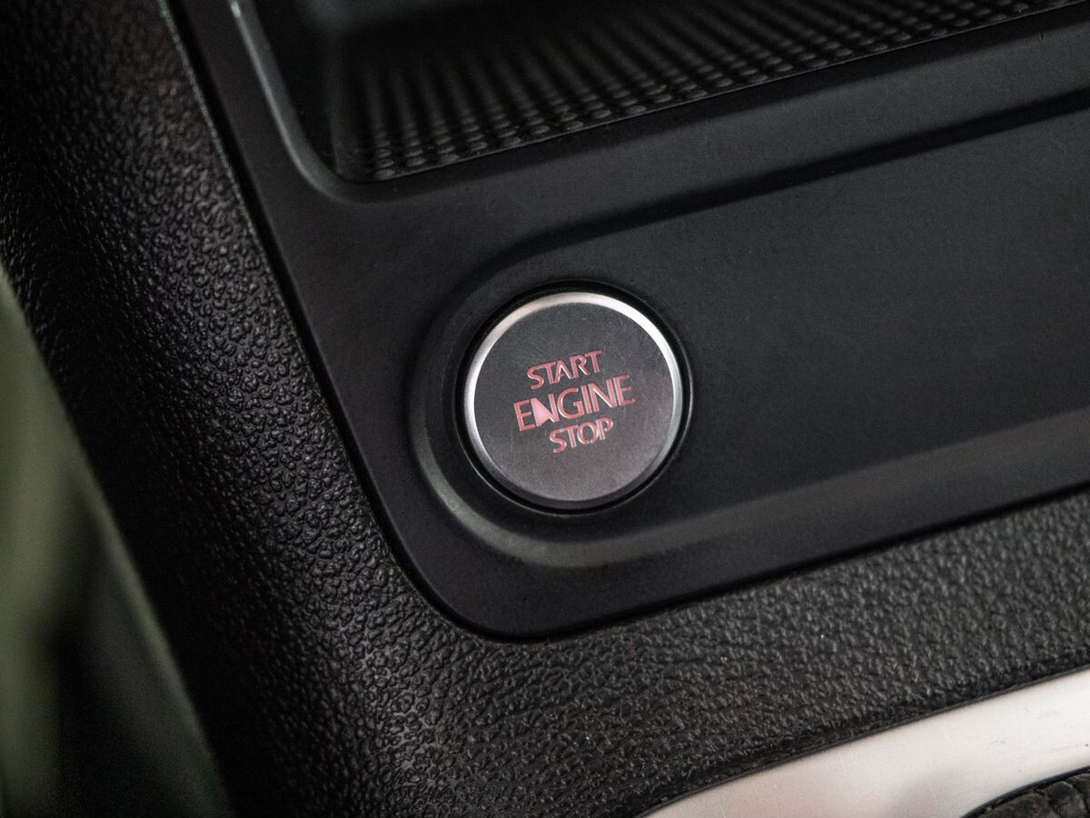 Volkswagen Tiguan 2013 - фото автомобиля