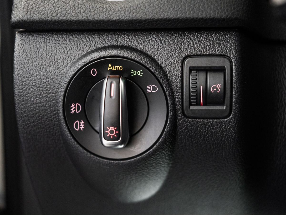 Volkswagen Tiguan 2013 - фото автомобиля