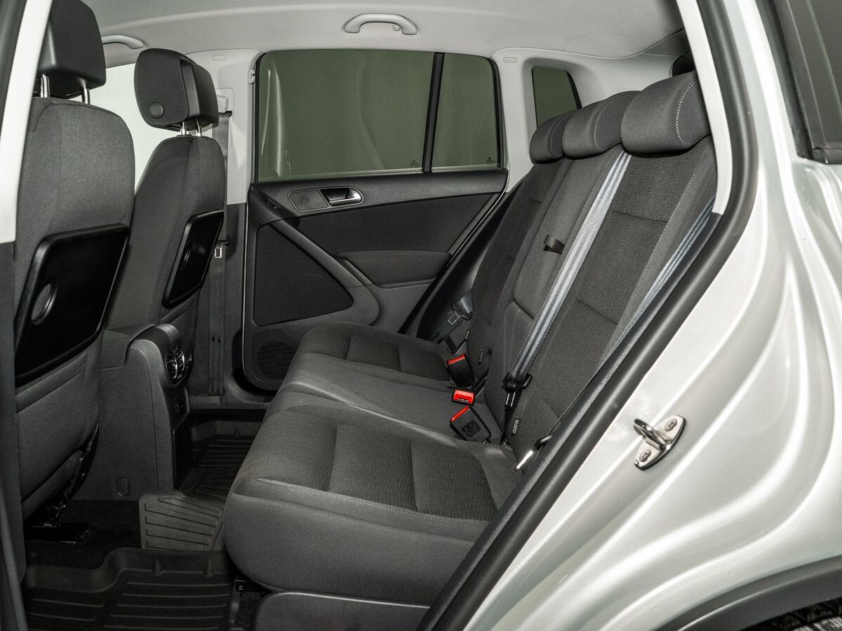 Volkswagen Tiguan 2013 - фото автомобиля