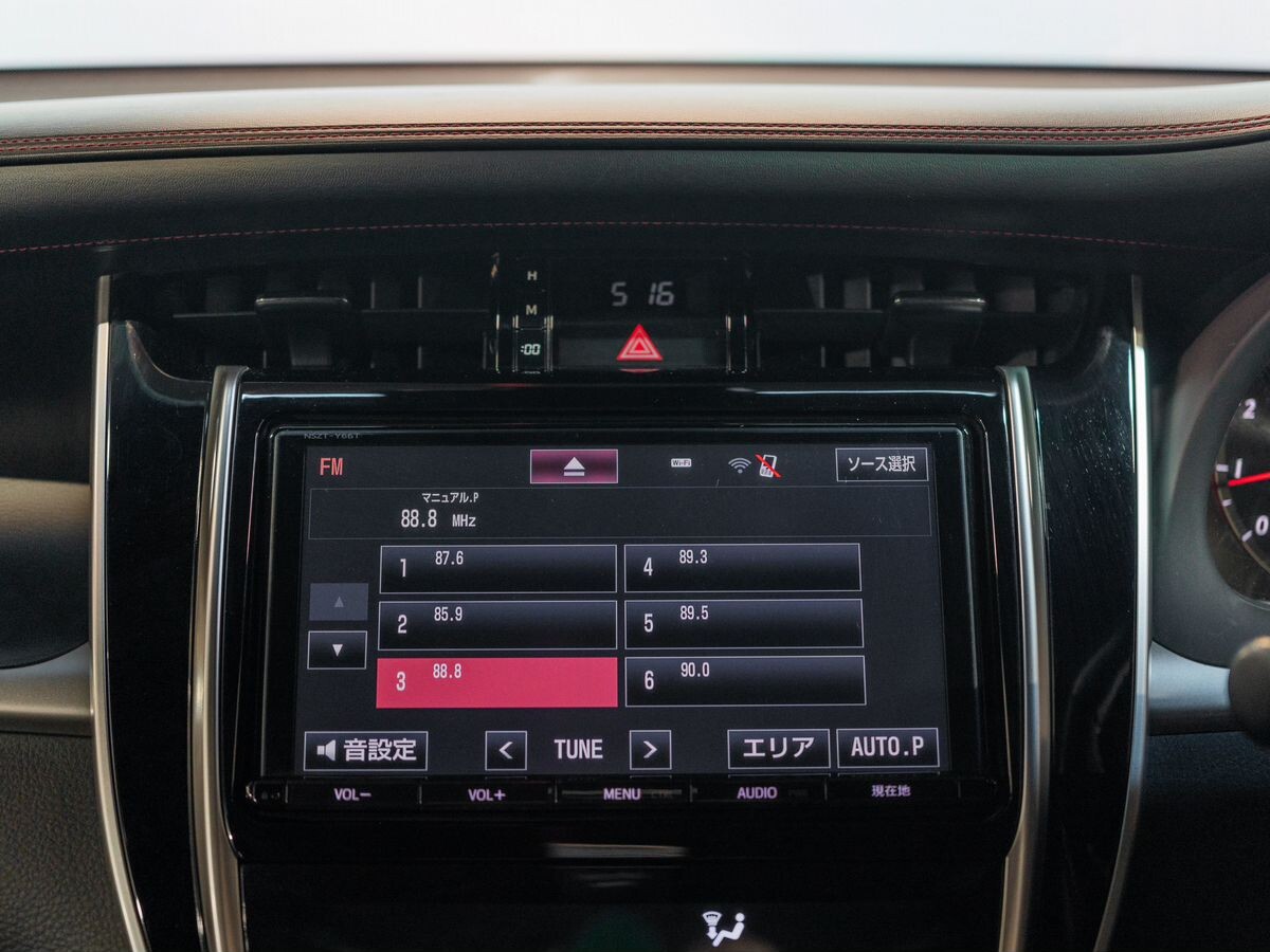 Toyota Harrier 2018 - фото автомобиля