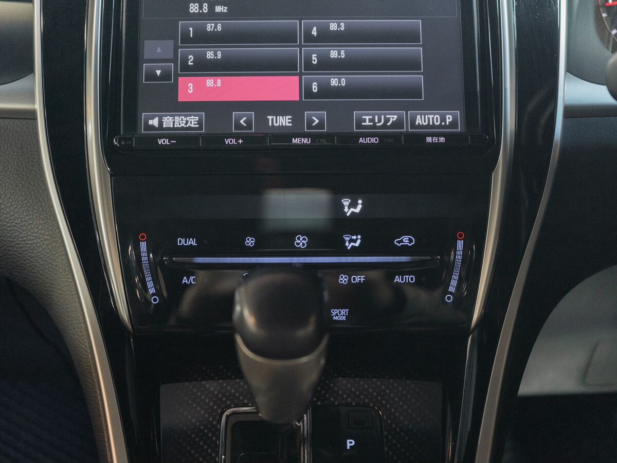 Toyota Harrier 2018 - фото автомобиля