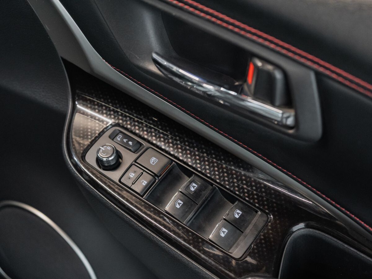 Toyota Harrier 2018 - фото автомобиля