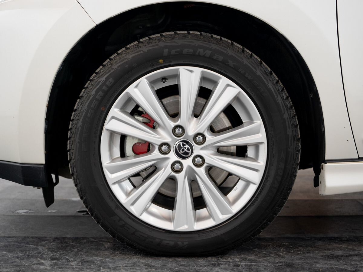 Toyota Harrier 2018 - фото автомобиля