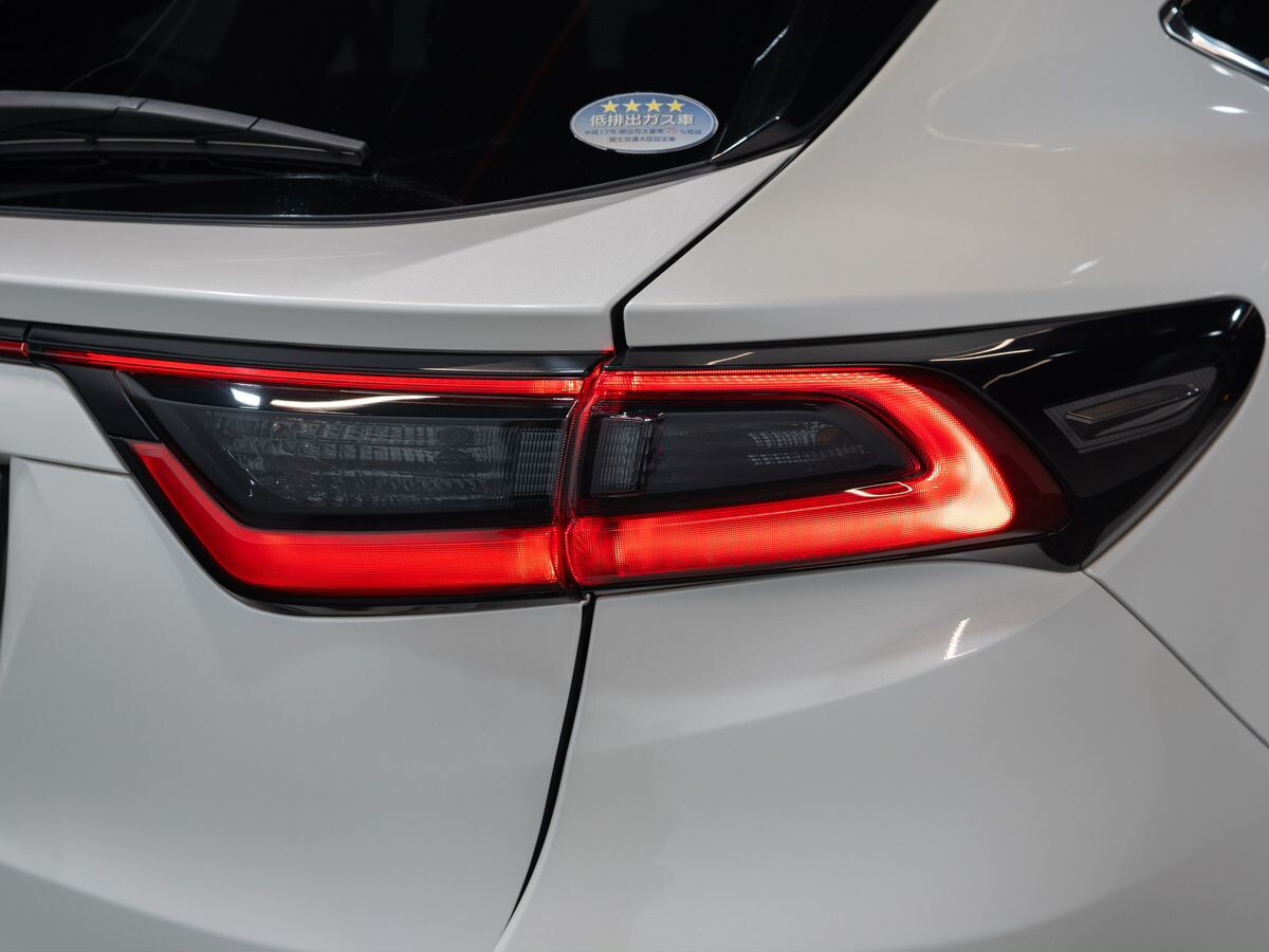 Toyota Harrier 2018 - фото автомобиля