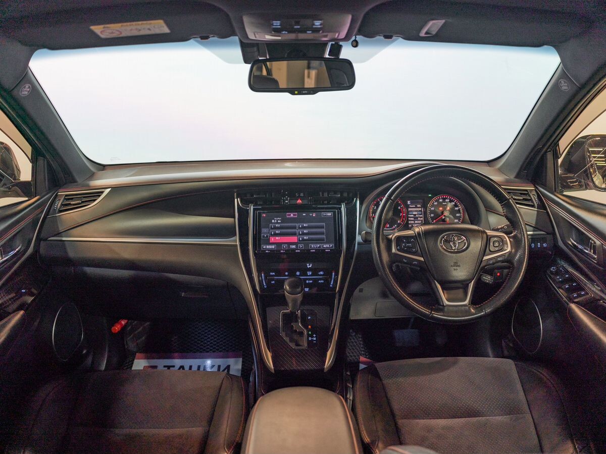 Toyota Harrier 2018 - фото автомобиля