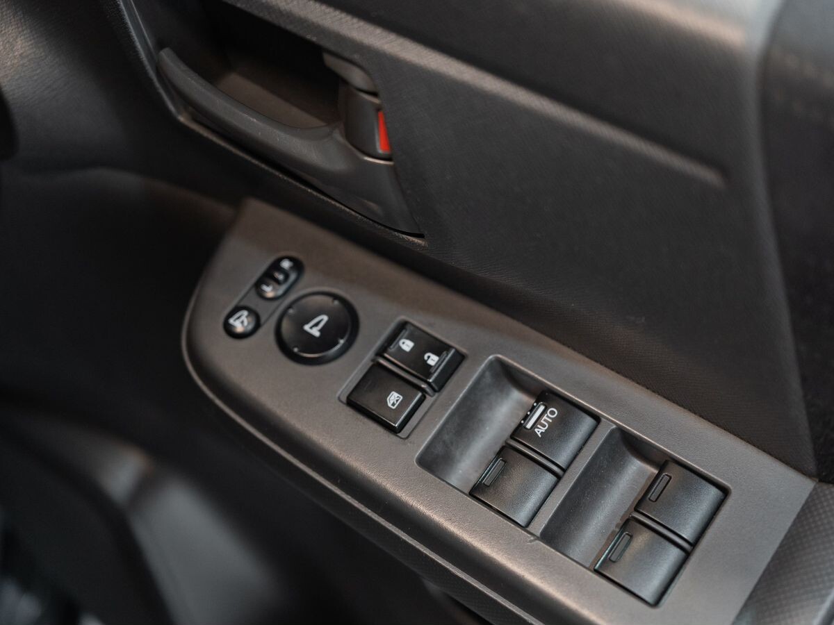 Honda Stepwgn 2010 - фото автомобиля