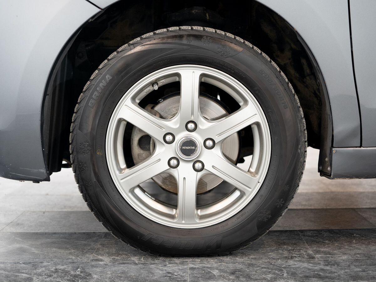 Honda Stepwgn 2010 - фото автомобиля