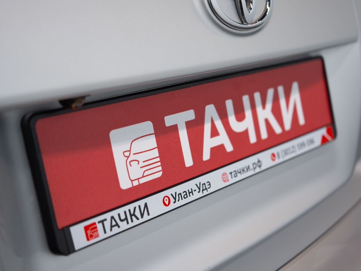 Toyota Ist 2010 - фото автомобиля