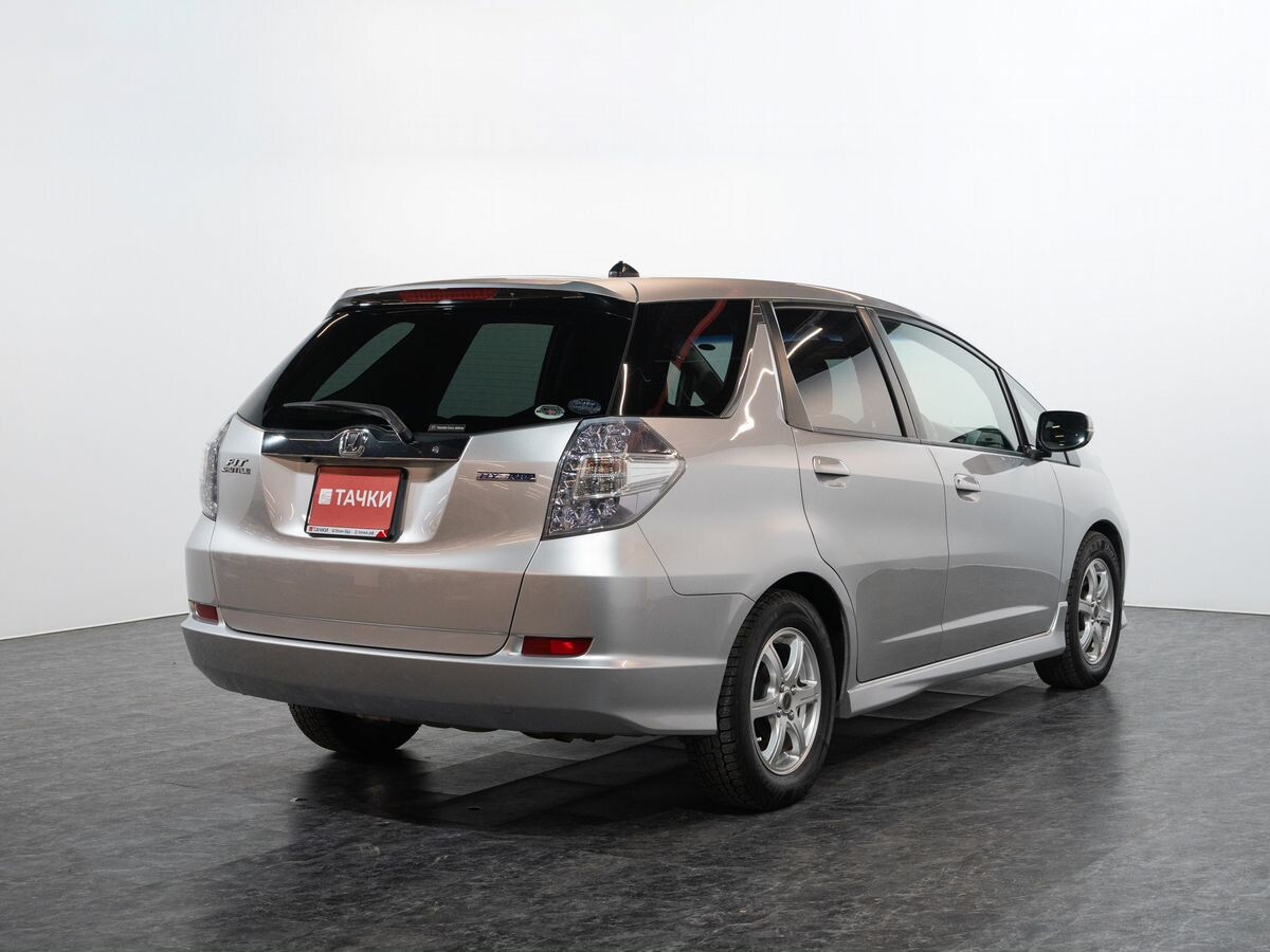 Honda Fit Shuttle 2011 - фото автомобиля