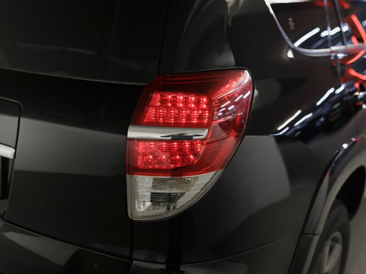 Toyota Vanguard 2011 - фото автомобиля