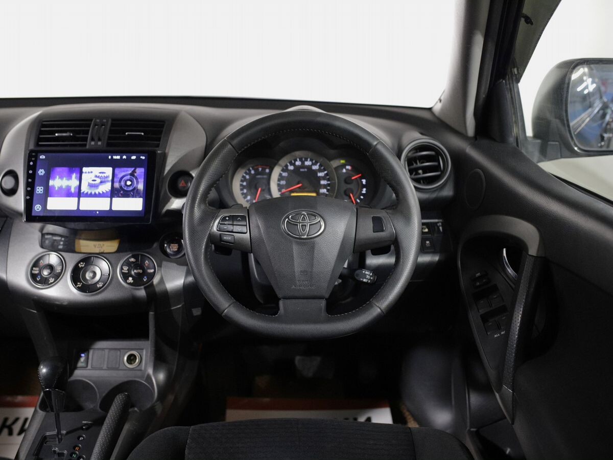 Toyota Vanguard 2011 - фото автомобиля