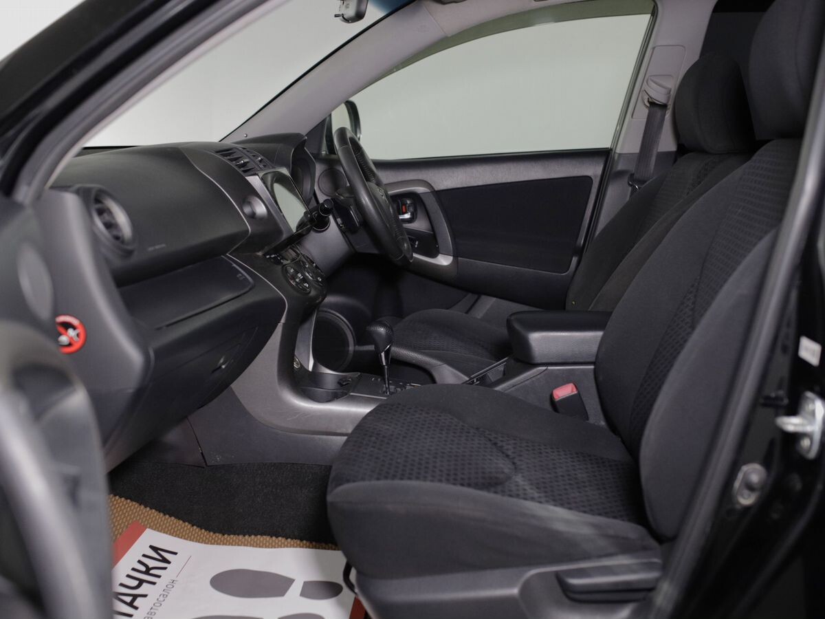 Toyota Vanguard 2011 - фото автомобиля