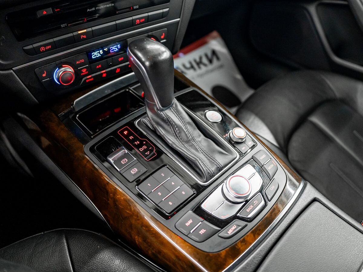 Audi A6 2015 - фото автомобиля