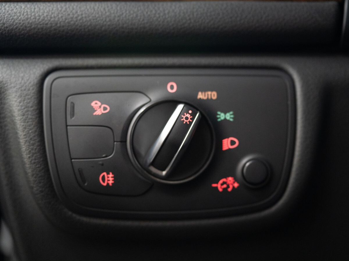 Audi A6 2015 - фото автомобиля