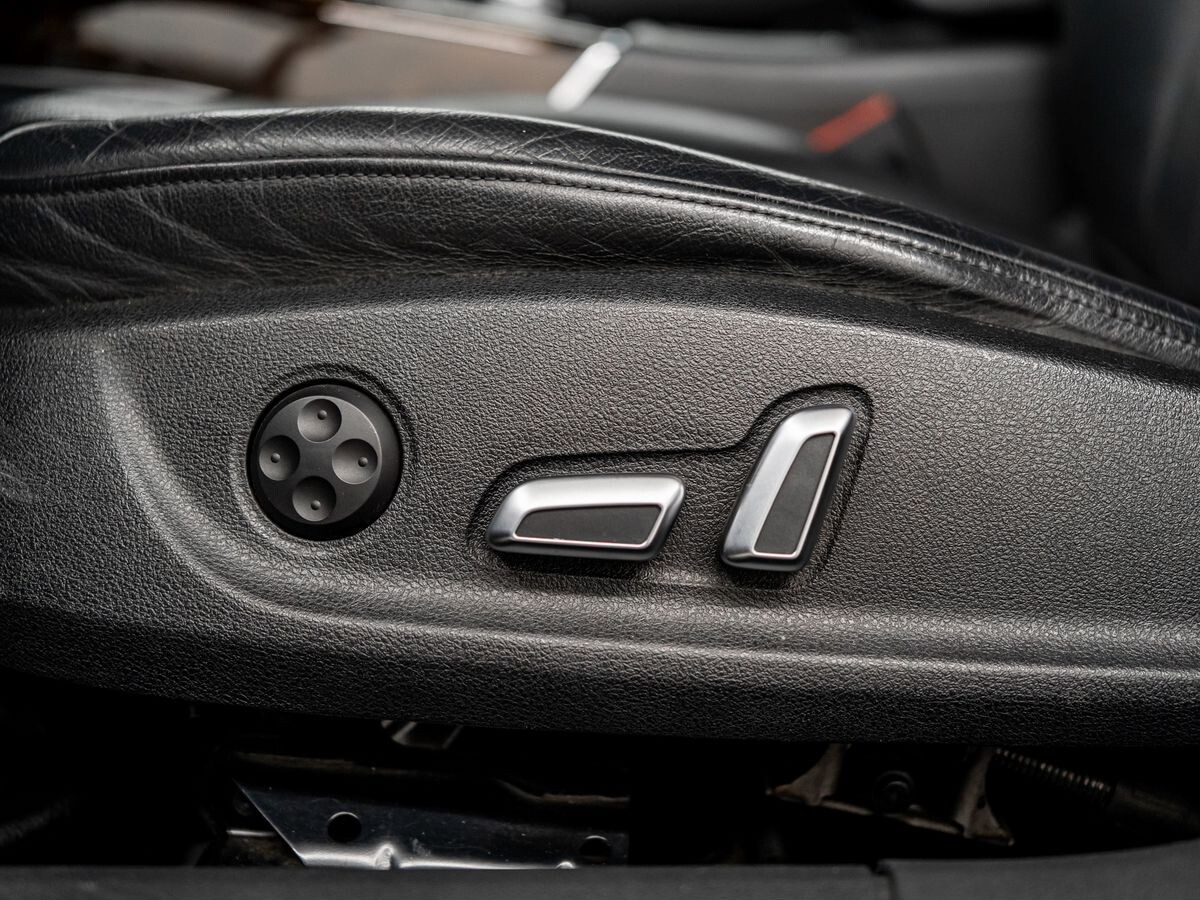 Audi A6 2015 - фото автомобиля