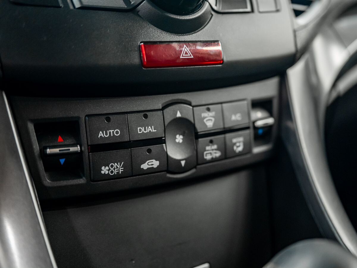 Honda Accord 2012 - фото автомобиля