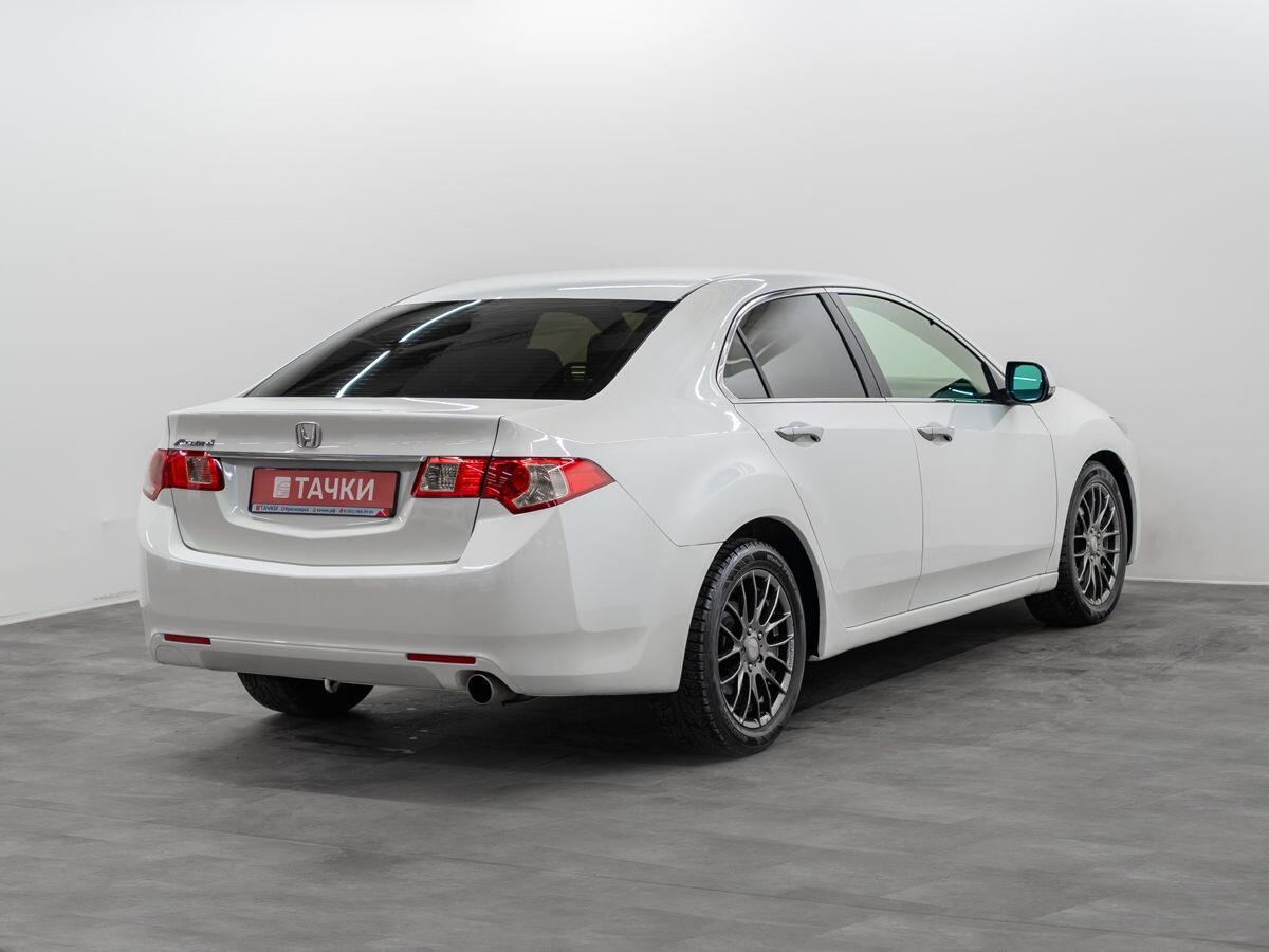 Honda Accord 2012 - фото автомобиля