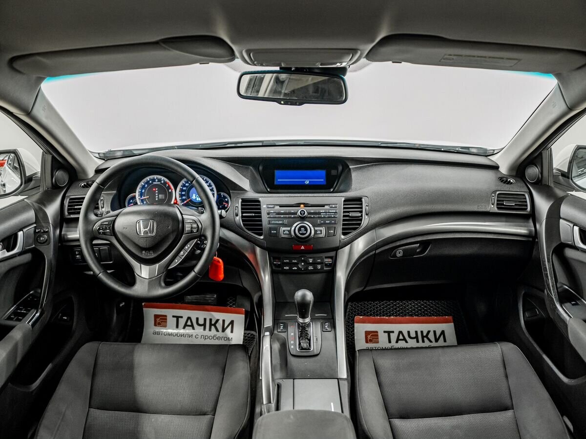 Honda Accord 2012 - фото автомобиля