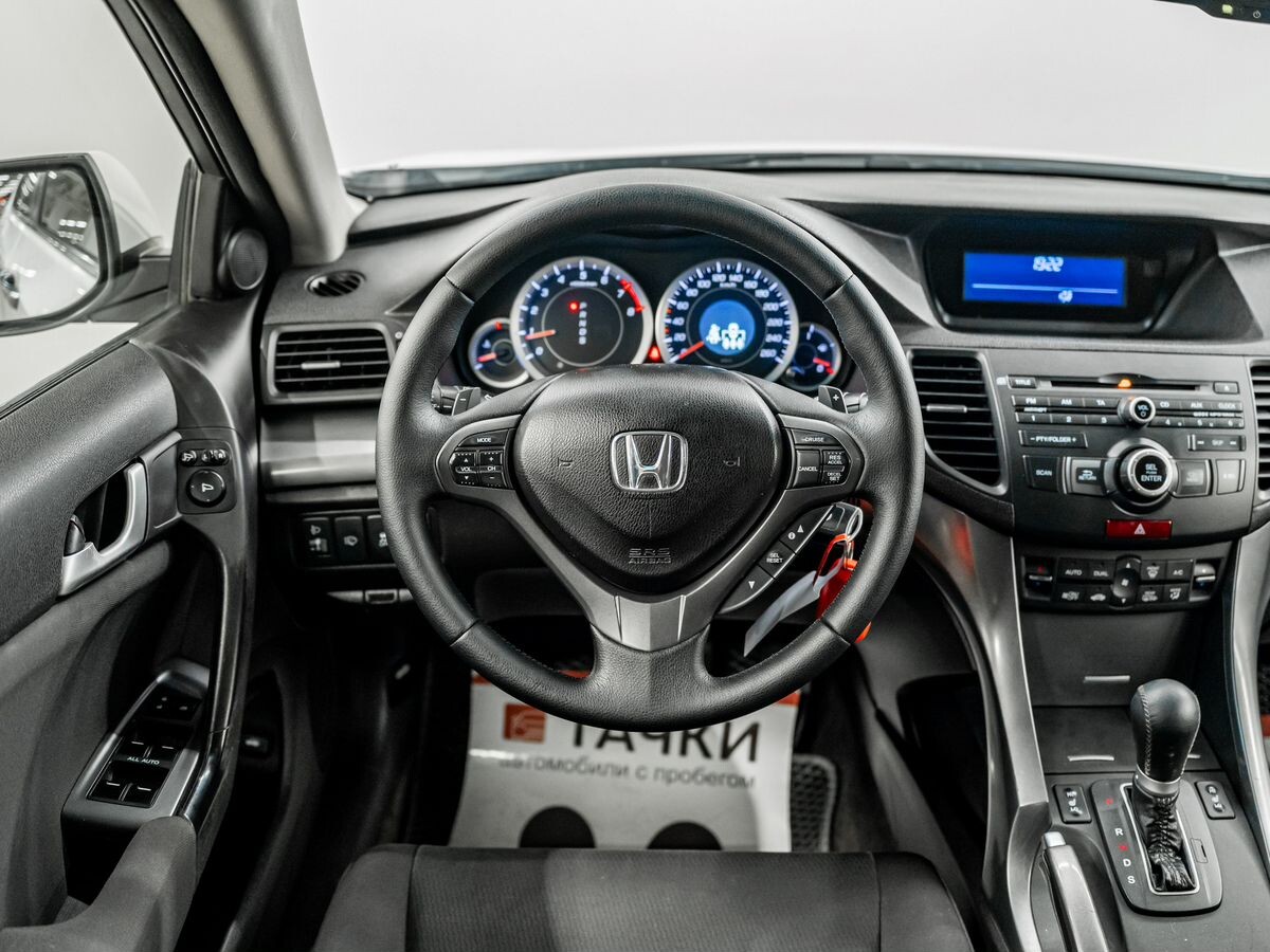 Honda Accord 2012 - фото автомобиля