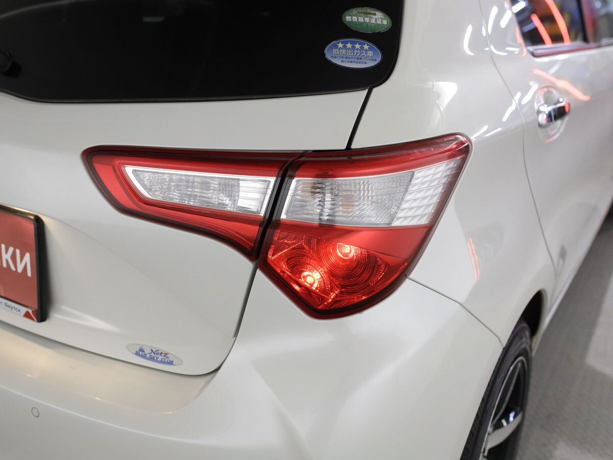 Toyota Vitz 2019 - фото автомобиля
