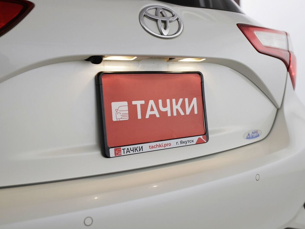 Toyota Vitz 2019 - фото автомобиля