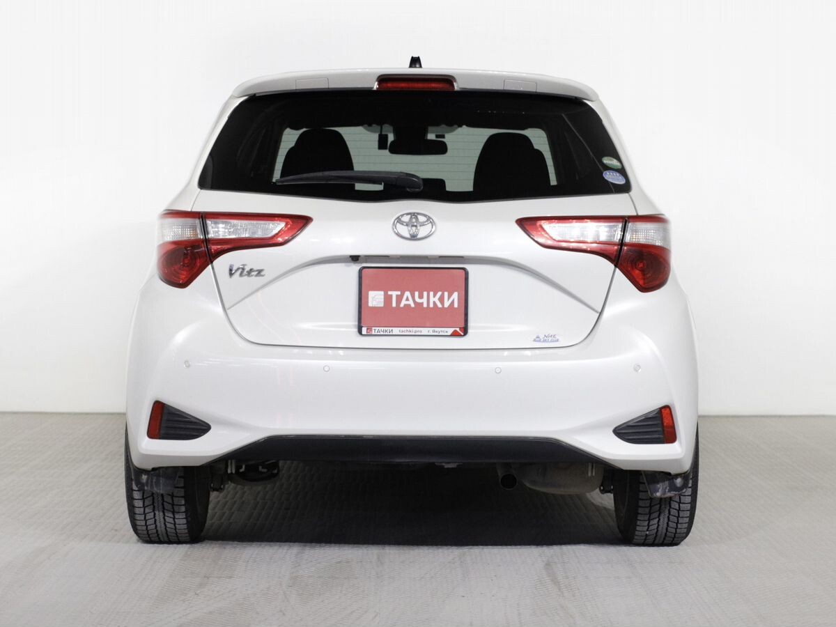 Toyota Vitz 2019 - фото автомобиля