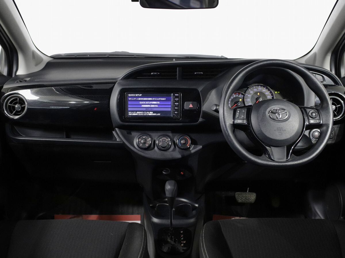 Toyota Vitz 2019 - фото автомобиля