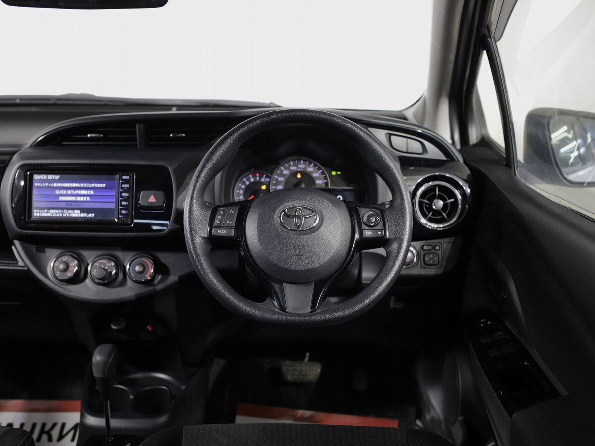 Toyota Vitz 2019 - фото автомобиля
