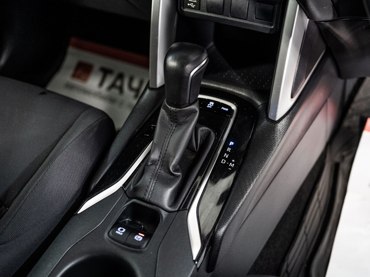 Toyota Corolla Cross 2021 - фото автомобиля