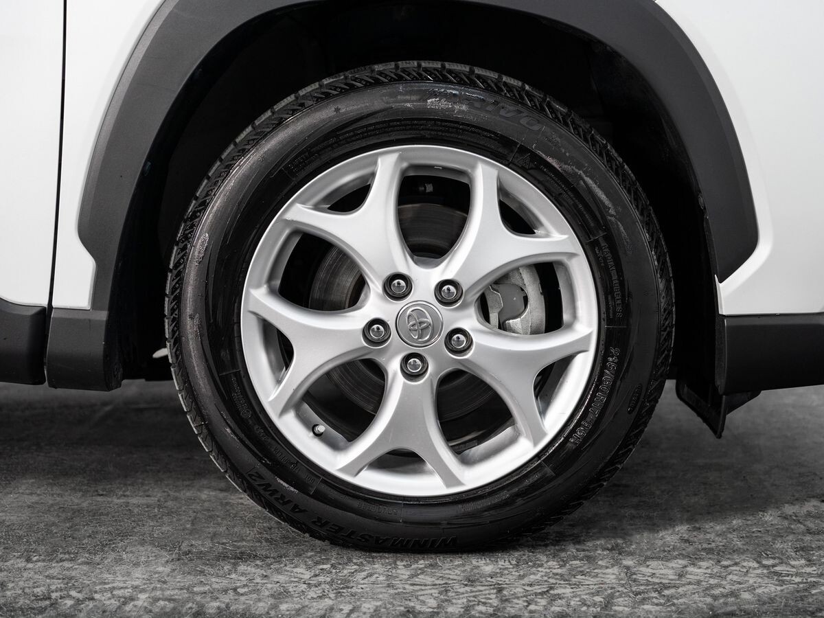 Toyota Corolla Cross 2021 - фото автомобиля