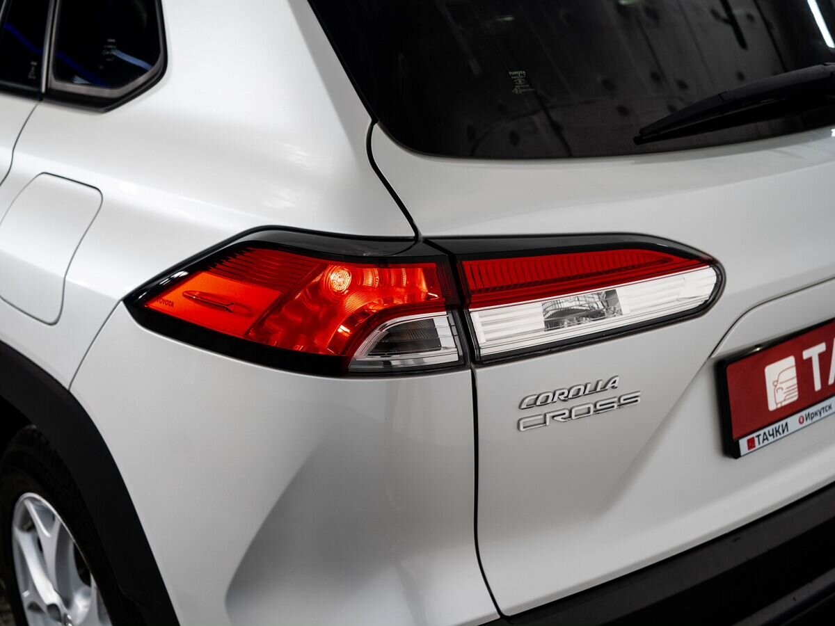 Toyota Corolla Cross 2021 - фото автомобиля