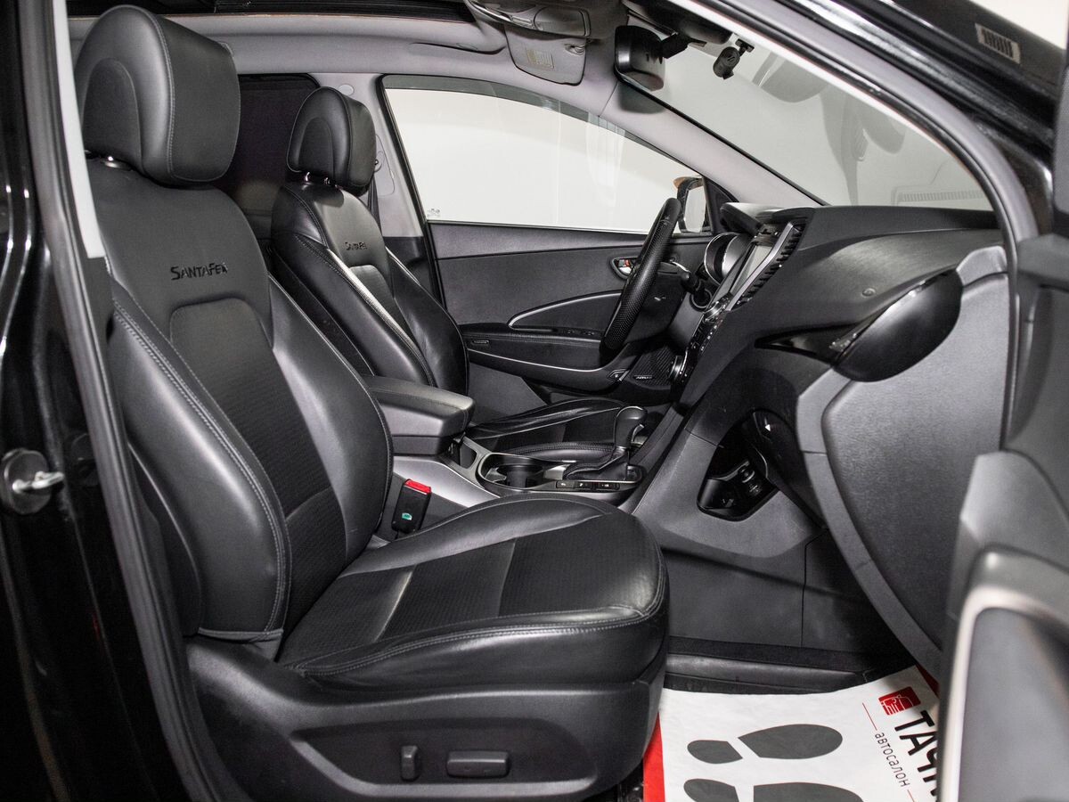 Hyundai Santa Fe 2012 - фото автомобиля