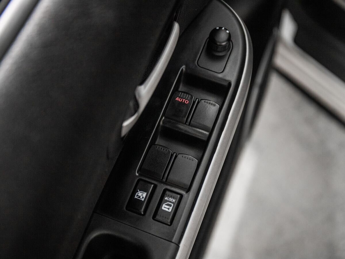 Suzuki Grand Vitara 2010 - фото автомобиля