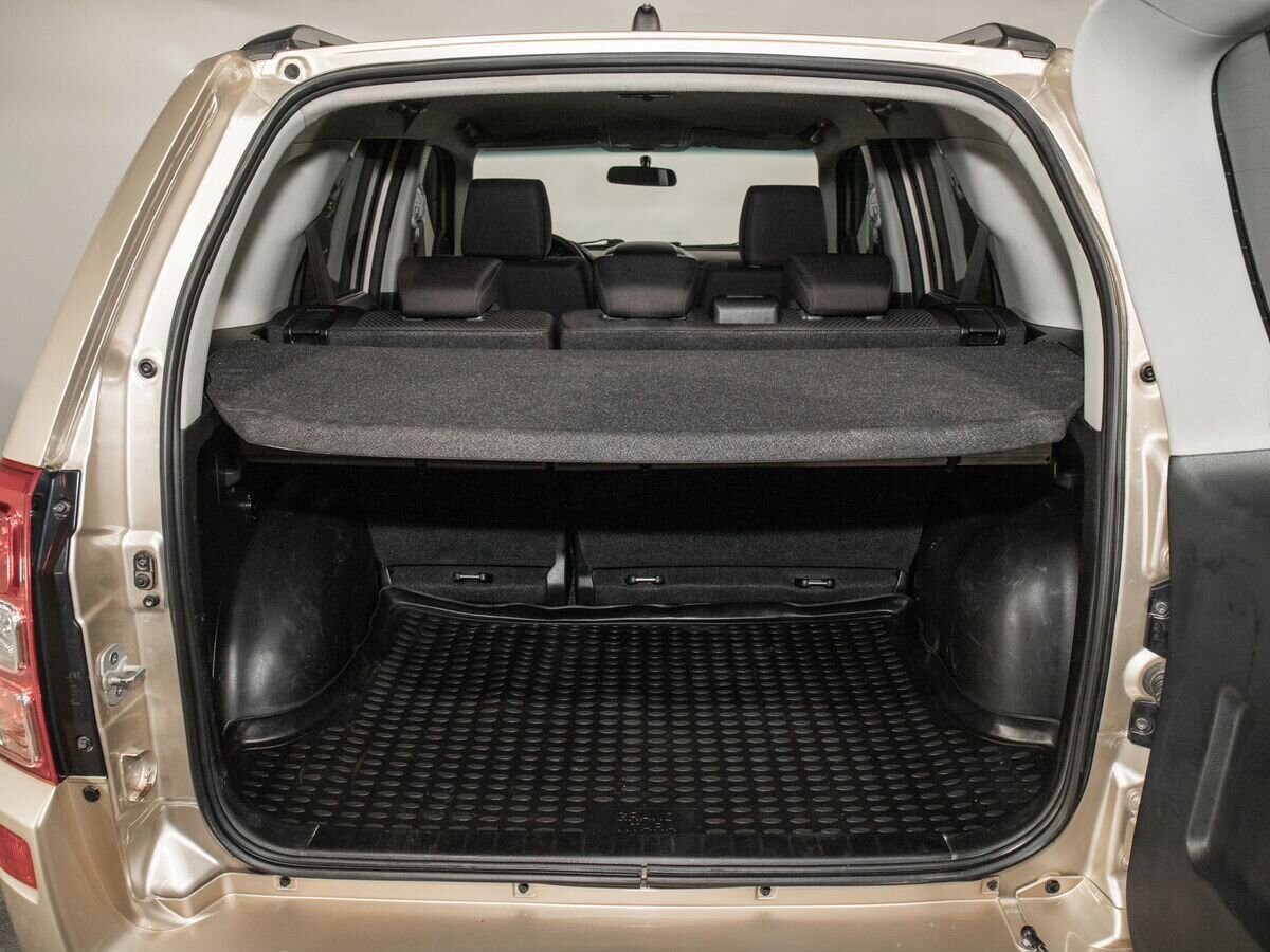 Suzuki Grand Vitara 2010 - фото автомобиля