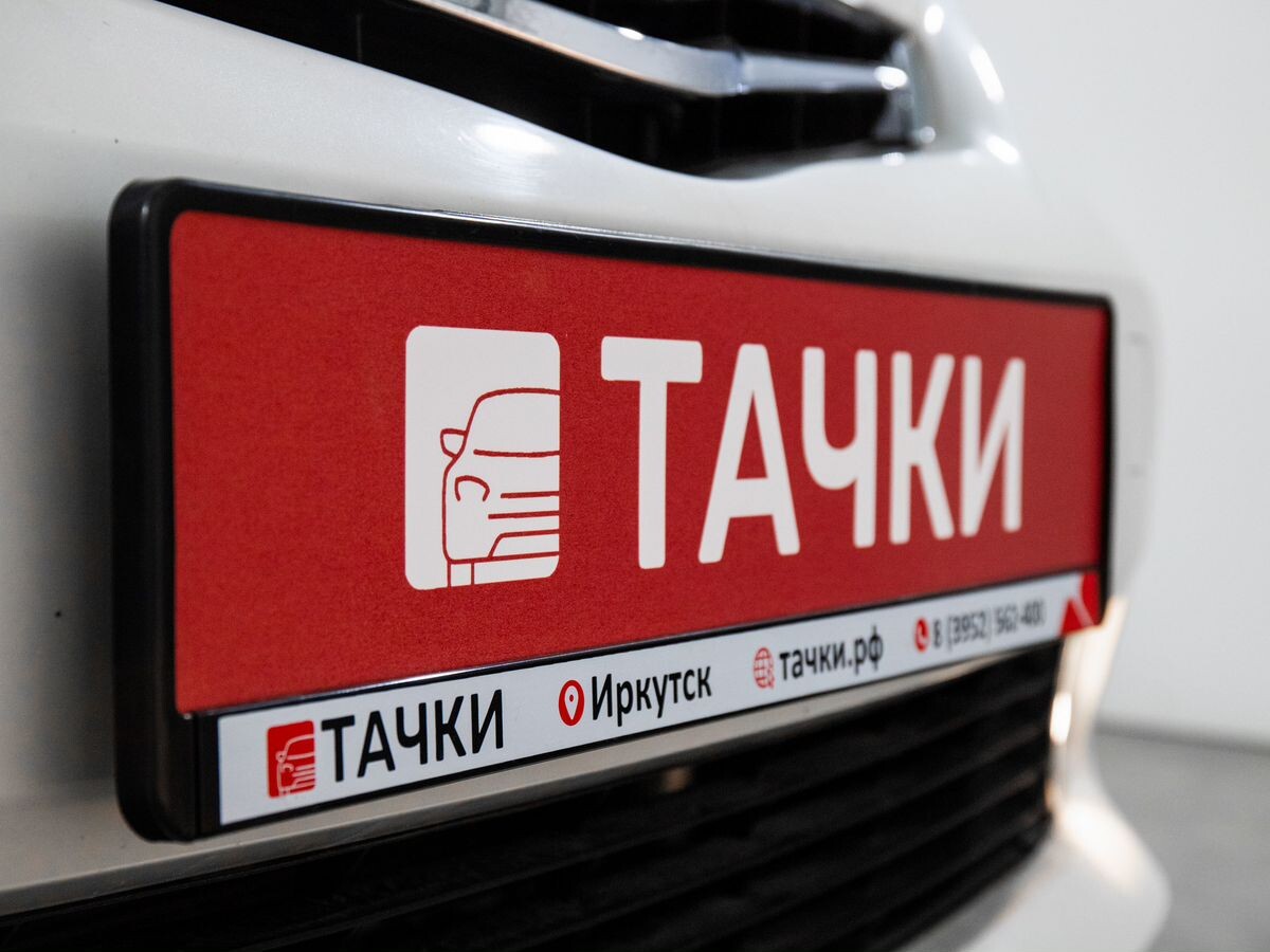 Toyota Prius Alpha 2013 - фото автомобиля