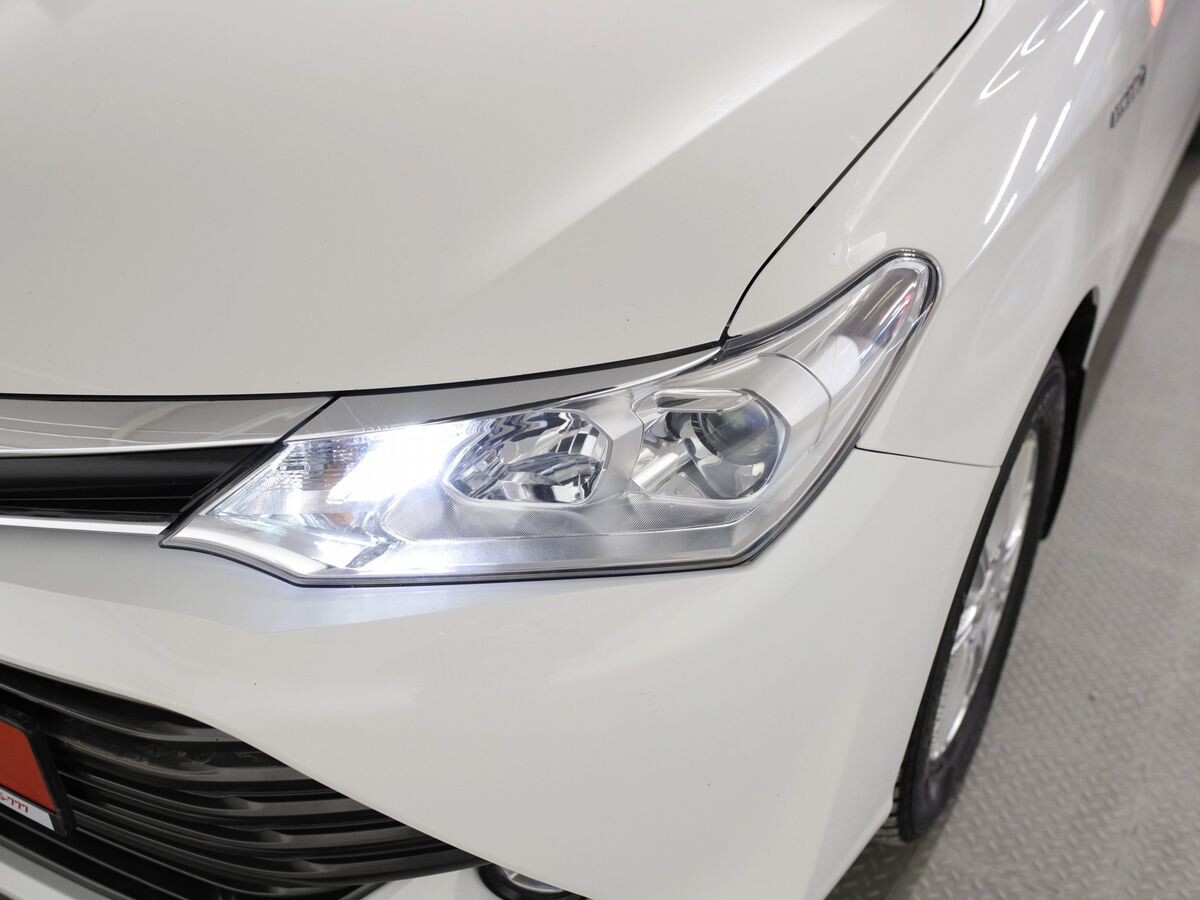 Toyota Corolla 2015 - фото автомобиля