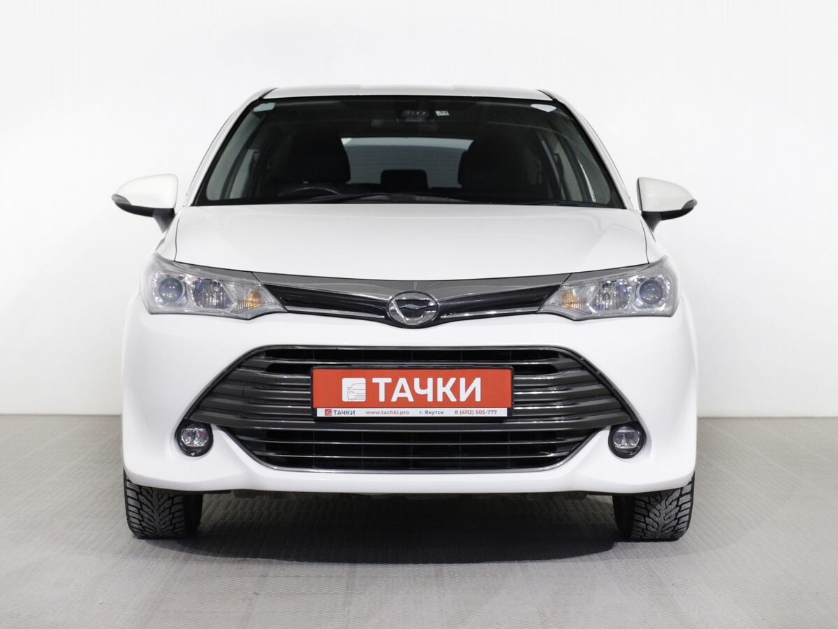 Toyota Corolla 2015 - фото автомобиля