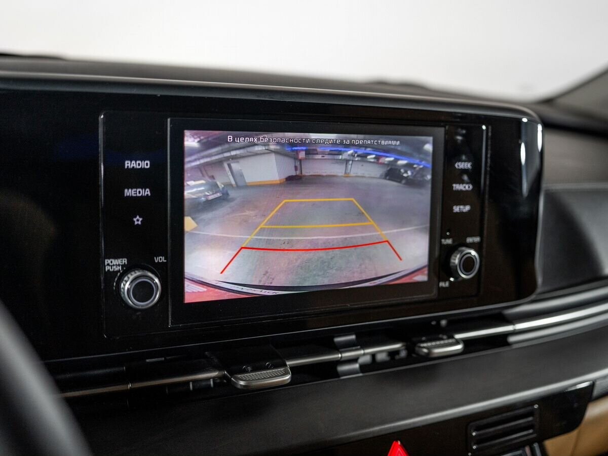 Kia Carnival 2021 - фото автомобиля