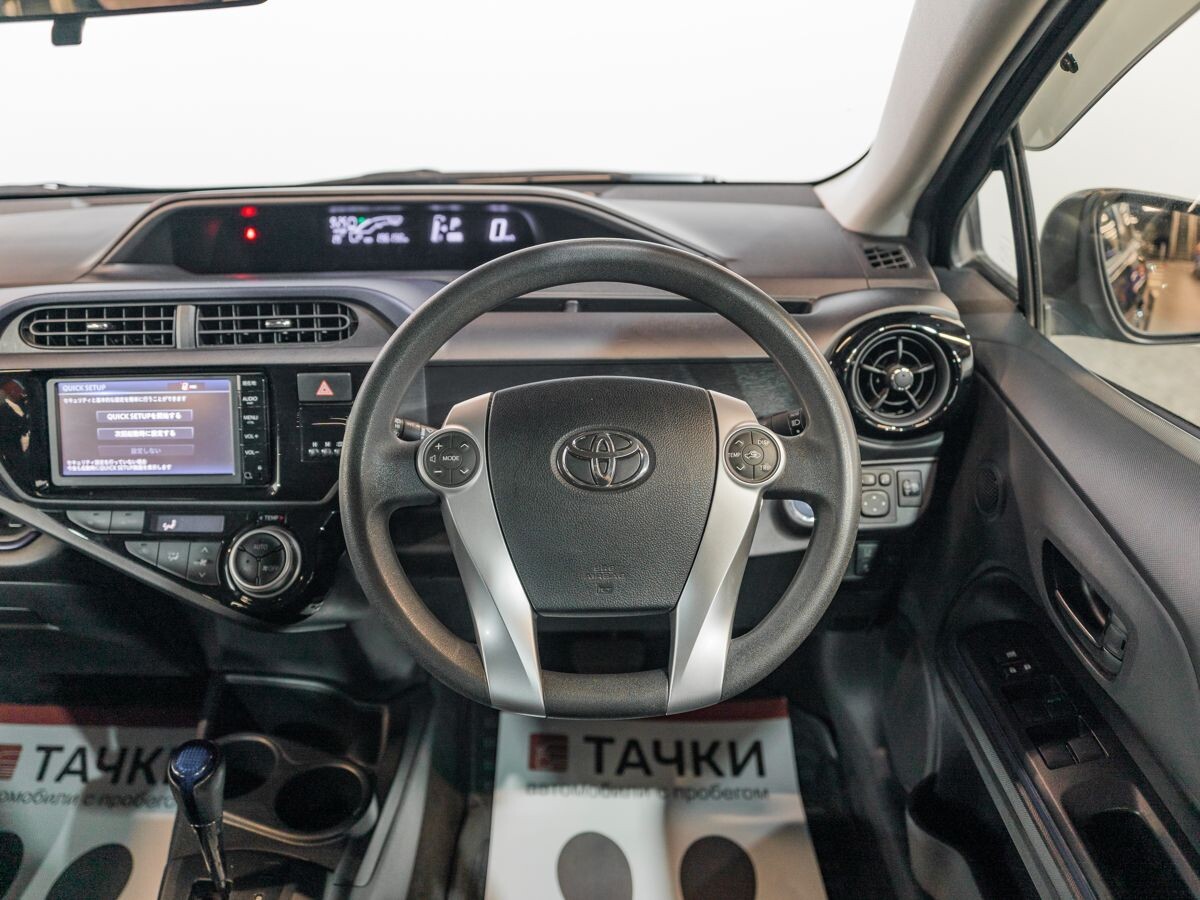 Toyota Aqua 2015 - фото автомобиля