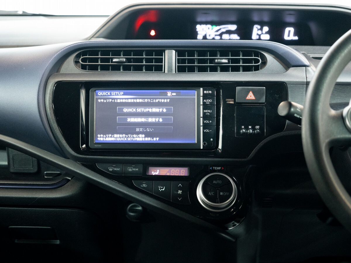 Toyota Aqua 2015 - фото автомобиля