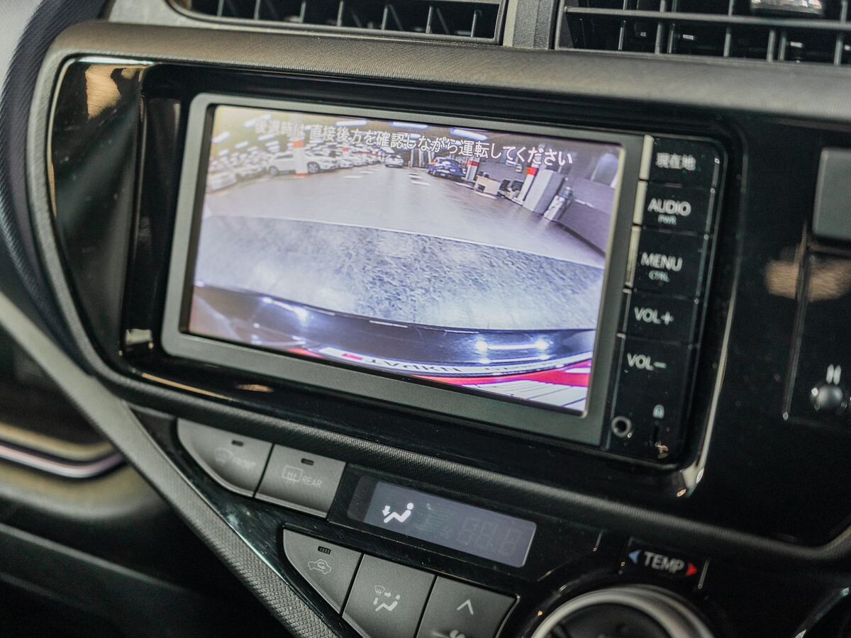 Toyota Aqua 2015 - фото автомобиля