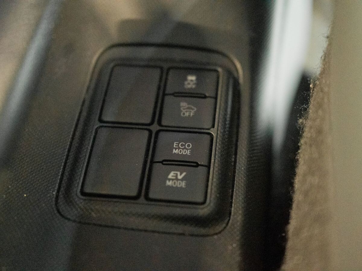 Toyota Aqua 2015 - фото автомобиля