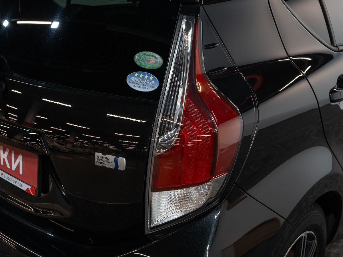 Toyota Aqua 2015 - фото автомобиля