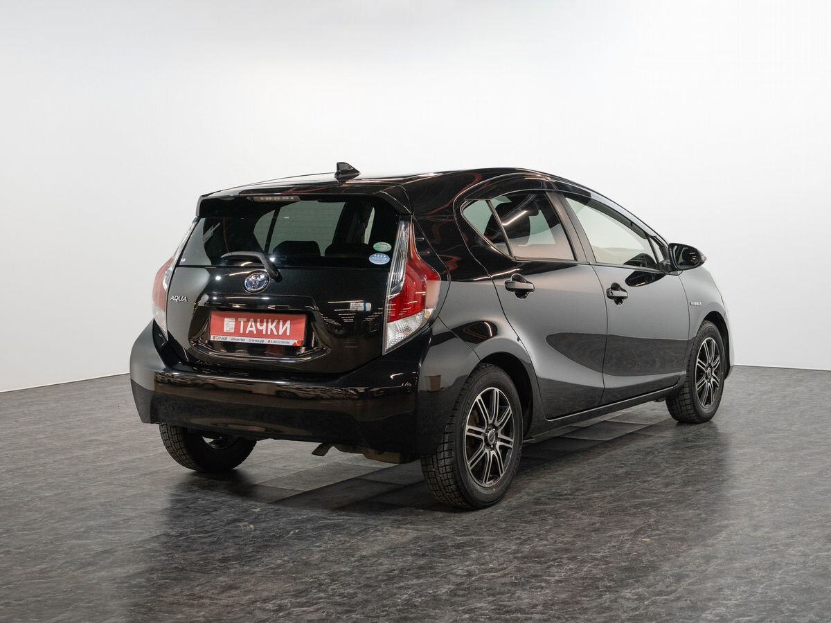 Toyota Aqua 2015 - фото автомобиля