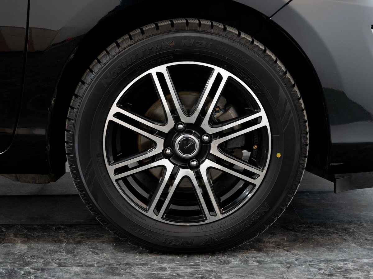 Toyota Aqua 2015 - фото автомобиля