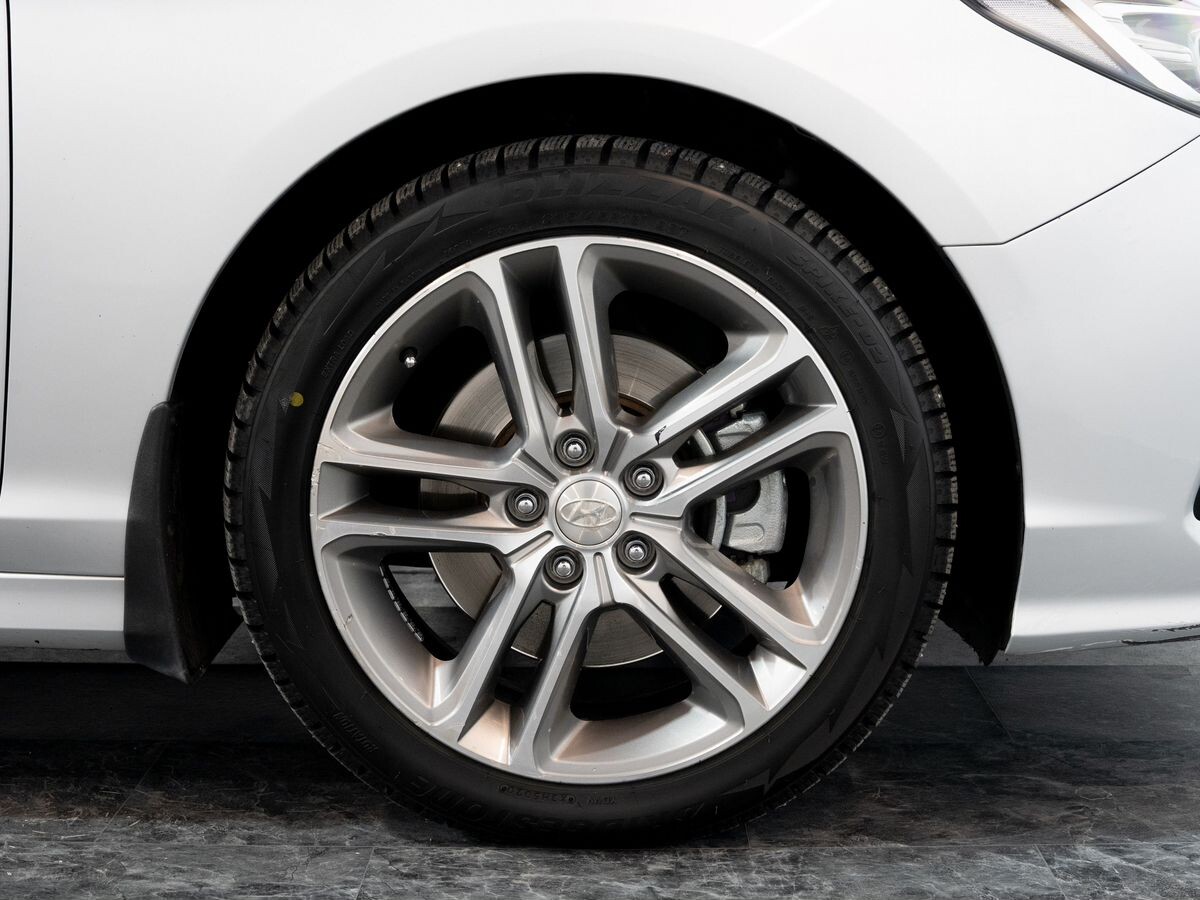 Hyundai Sonata 2017 - фото автомобиля