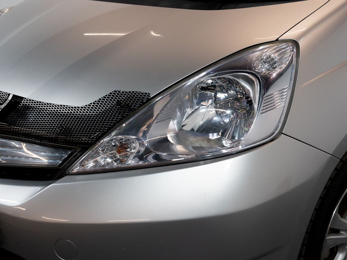 Honda Fit Shuttle 2012 - фото автомобиля