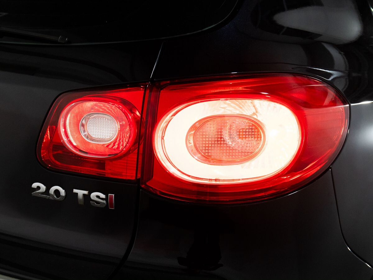 Volkswagen Tiguan 2009 - фото автомобиля