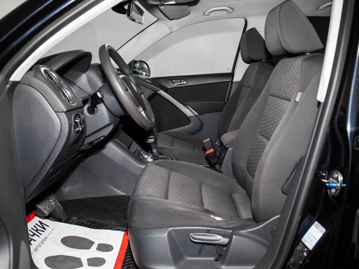 Volkswagen Tiguan 2009 - фото автомобиля