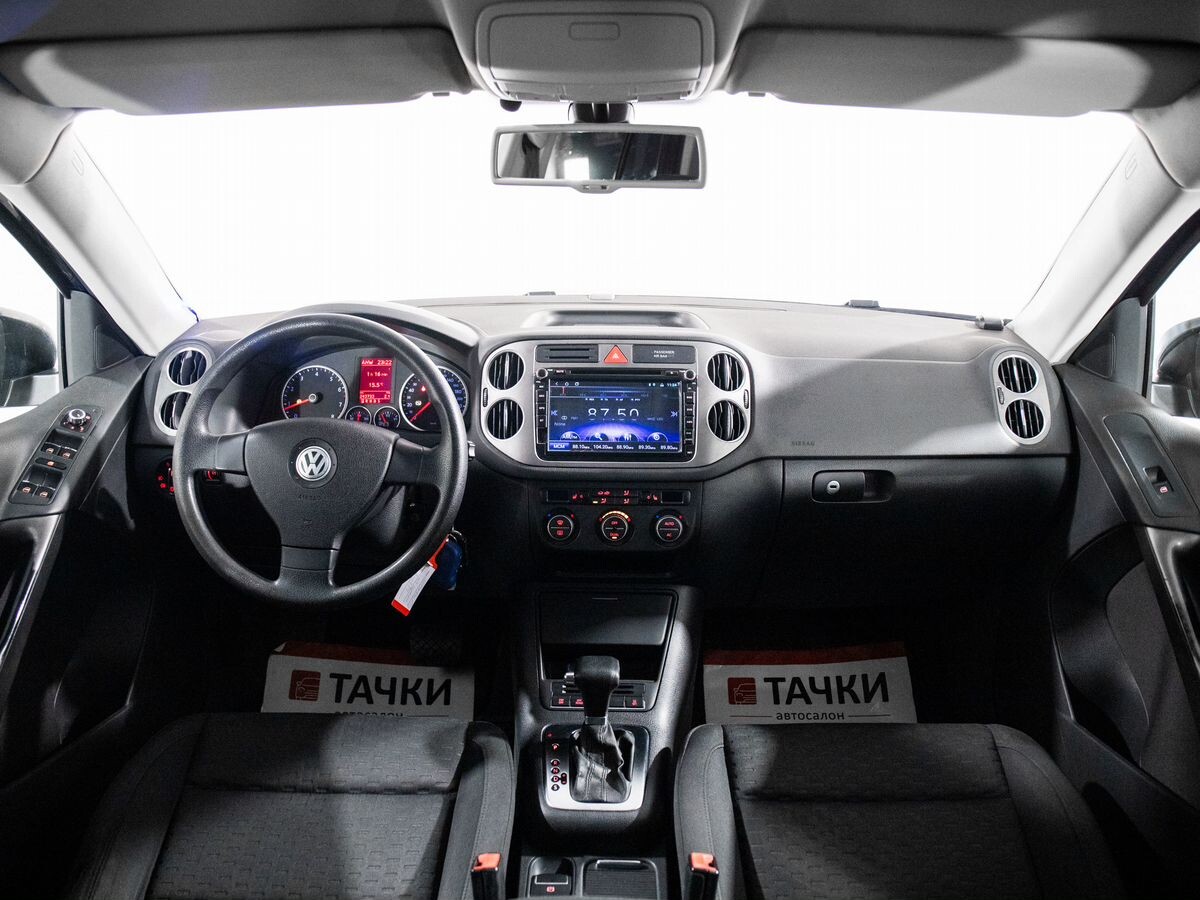 Volkswagen Tiguan 2009 - фото автомобиля